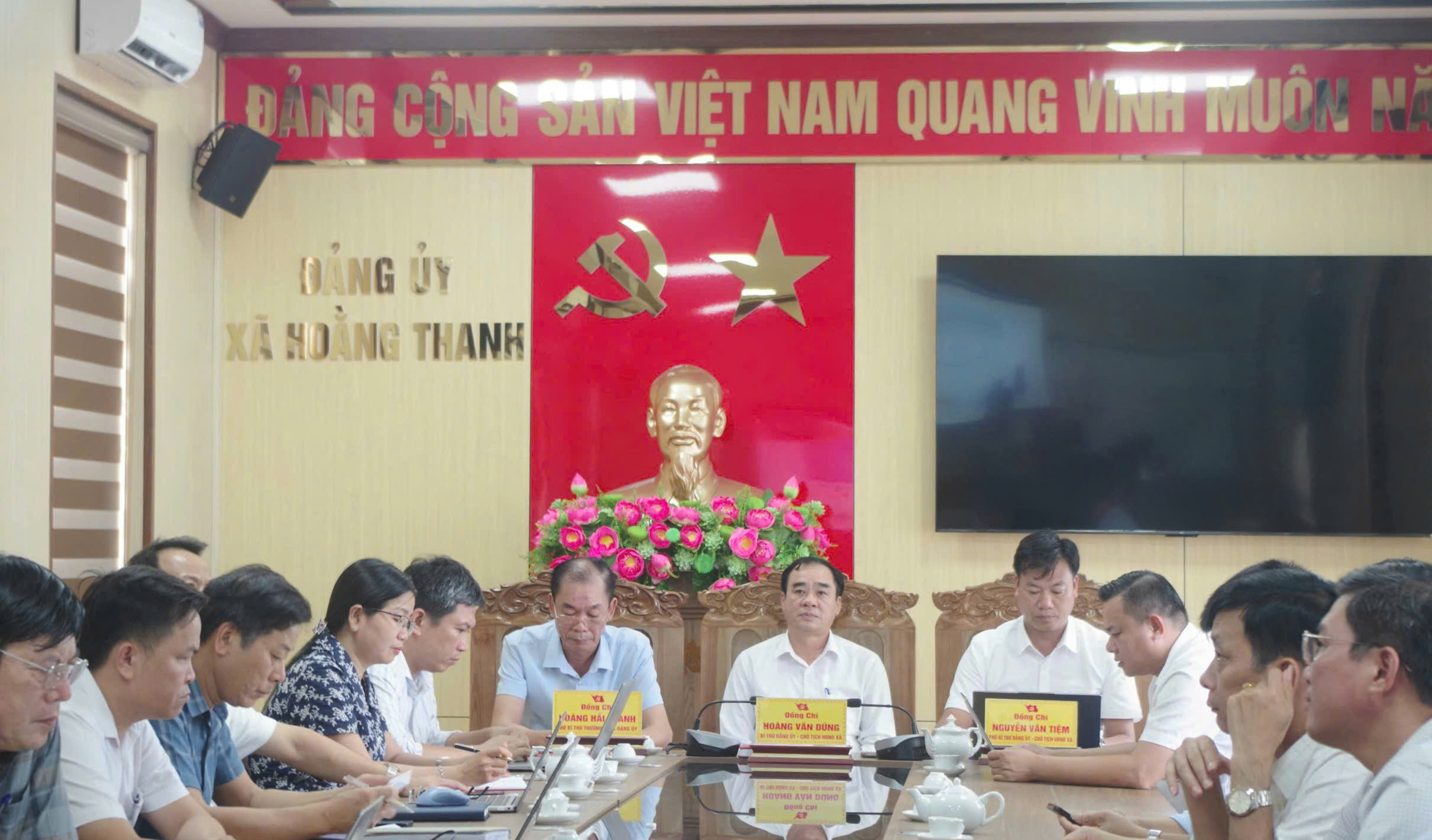 Anh-tin-bai